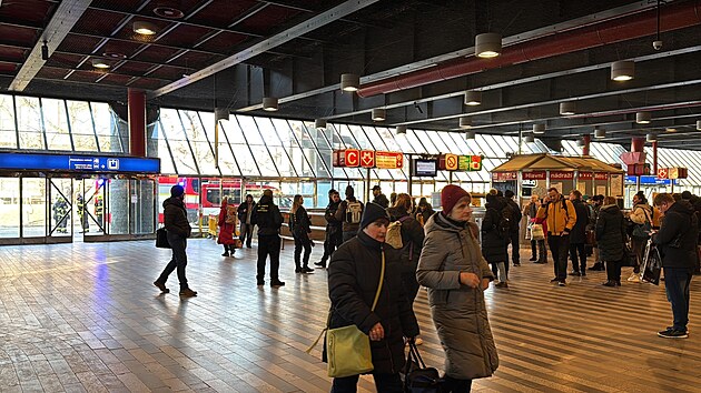 Provoz ��sti linky metra C omezil st�et soupravy s mu�em. (20. ledna 2026)