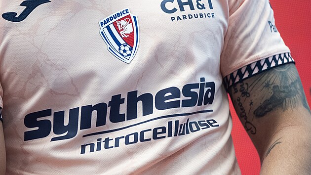 R�st pardubick�ho fotbalu hodl� podpo�it Synthesia. (27. ledna 2026)