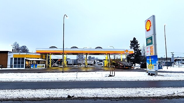 D�lnice u Svitav odvedla i podstatnou ��st z�kazn�k� od dvou velk�ch �erpac�ch stanic.