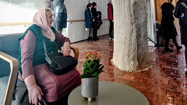 Nov� prost�ed� komunitn�ho domova pro seniory si p�ijela prohl�dnout tak� Marie Provaznik, kazatelka evangelick� c�rkve v obci Veselynivka na Ukrajin�, kterou p�ed v�ce ne� sto lety zalo�ili potomci �esk�ch pob�lohorsk�ch exulant�. (20. ledna 2026)