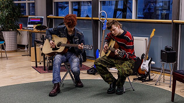 N�v�t�vn�ci Krajsk� v�deck� knihovny v Liberci maj� novou Kreativn� knihovnu. Ta nahradila p�vodn� Hudebn� knihovnu ve �tvrt�m pat�e. Prostor je nejen pro hudebn�ky, ale i pro kreativce.