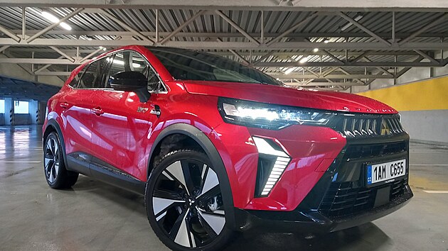 Mitsubishi Grandis je �p�evle�en�� Renault Symbioz.