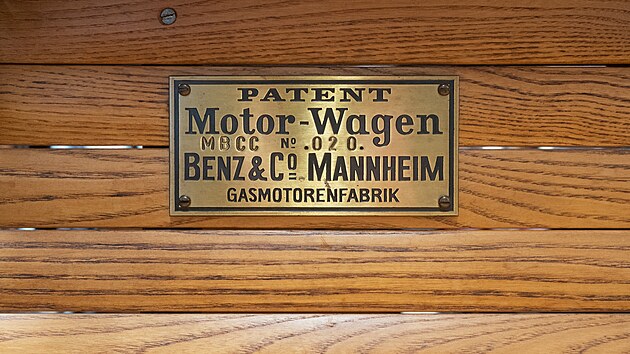 Replika Benzova patentovan�ho motorov�ho vozu