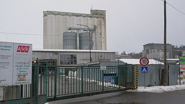 Budouc� ���rsk� re-use centrum m� vzniknout �pravou jedn� z hal v t�sn� bl�zkosti sb�rn�ho dvora (na sn�mku) v Jihlavsk� ulici.