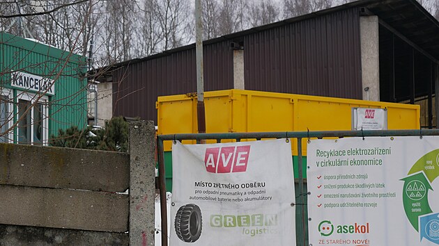 Budouc� ���rsk� re-use centrum m� vzniknout �pravou jedn� z hal v t�sn� bl�zkosti sb�rn�ho dvora (na sn�mku) v Jihlavsk� ulici.