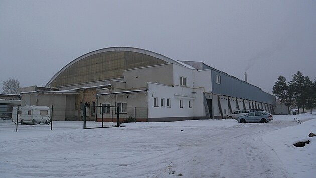 ���rsk� zim�k poch�z� ze 70. let minul�ho stolet�. Budova pot�ebuje zateplen�, po �prav�ch vol� i z�zem� pro div�ky a sportovce. (28. ledna 2026)