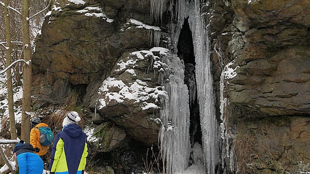 Mohutn� ledop�d se nach�z� i u Hamr� nad S�zavou, p��mo u �eky S�zavy nedaleko pam�tky �lakhamr.