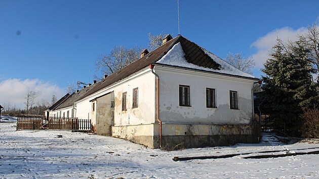 N�klady spojen� s pl�novanou rekonstrukc� zch�tral�ho are�lu H�jenky �ern� lesy by se mohly vy�plhat na 150 milion�.