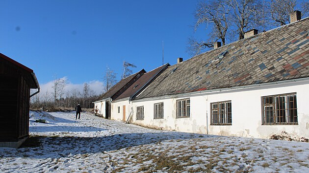 N�klady spojen� s pl�novanou rekonstrukc� zch�tral�ho are�lu H�jenky �ern� lesy by se mohly vy�plhat na 150 milion�.