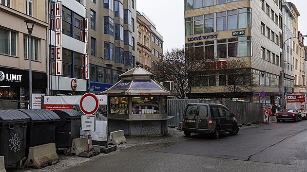 K�jo, ty m� nezn�? Setk�n� Bohu�e Stejskala s Karlem Gottem prob�hlo zde, v �esk� ulici v Brn�.