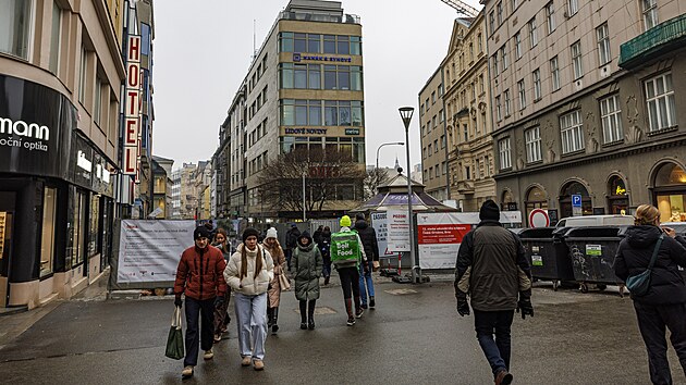 Setk�n� Bohu�e s Karlem Gottem se nat��elo zde, v �esk� ulici v Brn�.