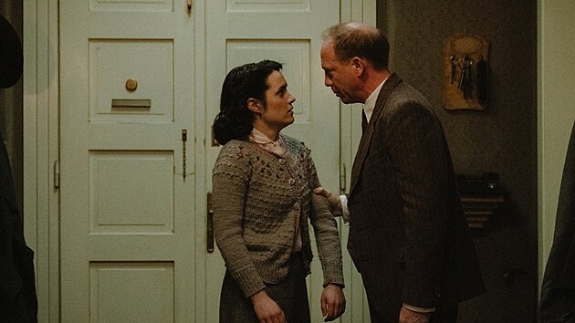 Z filmu Gerta Schnirch