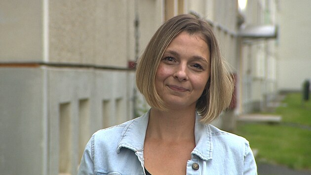 Ivana (36) je asistentkou prodeje v supermarketu. V�m�nu si u�ila, i kdy� se n�hradn� man�el sna�il celu dobu p�ij�t na to, co ji tr�p�.