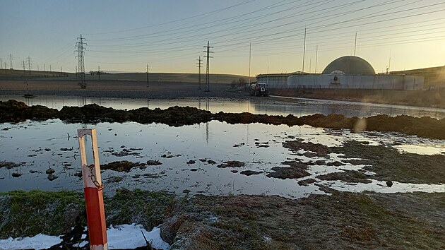 Hasi�i zasahuj� u unikl�ho digest�tu z bioplynov� stanice v Dobru�ce. (21. ledna 2026)