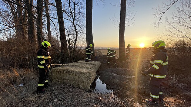 Hasi�i zasahuj� u unikl�ho digest�tu z bioplynov� stanice v Dobru�ce. (21. ledna 2026)