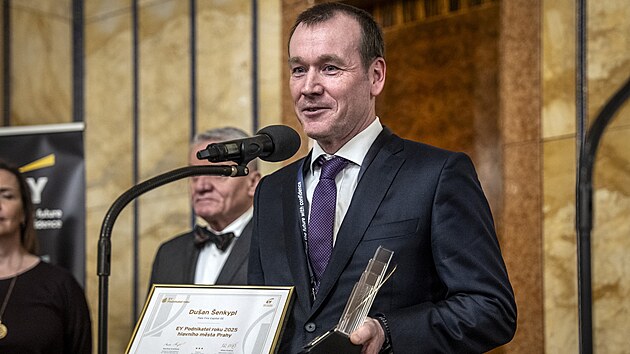 EY Podnikatelem roku 2025 pro Prahu se stal Du�an �enkypl ze spole�nosti Pale Fire Capital (26. ledna 2025)