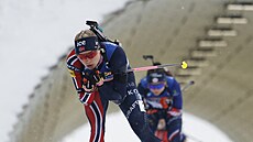Norská biatlonistka Juni Arnekleivová ve �tafetách v singl mixu.