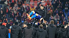 Milan Havel se lou�í s Plzní a u�ívá si atmosféru se svými spoluhrá�i.