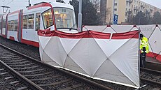Tramvaj srazila chodce v Brn� u zastávky Bieblova. (25. ledna 2026)