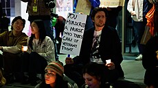 Protesty a truchlení obyvatel� minnesotského Minneapolisu po zabití Alexe...