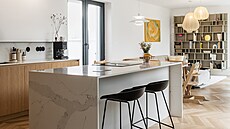 Ostr�vek pokrývá um�lý kámen Technistone.