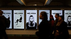 Billboardy v USA k premié�e filmu Melania. (leden 2026)