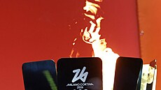 Italskými m�sty putuje olympijská pochode�. Hry v Cortin� d´Ampezzo a v Milán�...