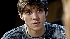 Hostem po�adu Rozst�el je Georgii Reshtenko, �eský krasobrusla� a �erstvý...