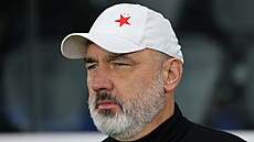 Slávistický trenér Jind�ich Trpi�ovský v utkání s Pafosem.