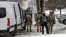 Federální agenti ICE b�hem zásahu v Saint Paul v Minnesot�. (16. ledna 2026)