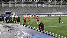 Trénink slávistických fotbalist� na stadionu v Limassolu.