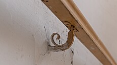 Chátrající budova vlakového nádra�í v Krásn� nad Be�vou p�edstavuje poslední...