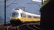 DB-Baureihe 403, Lufthansa Airport Express, zwischen Oberwesel und St. Goar...