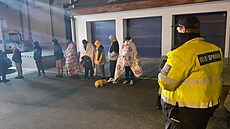 Osm nelegálních migrant� na�li celníci ve �tvrtek ráno p�i kontrole tureckého...