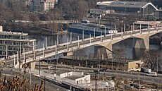 Zát�ová zkou�ka Dvoreckého mostu p�es Vltavu, Lihovar-Dvorce (21. ledna 2026)