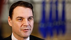 Ministr zahrani�ních v�cí �R Petr Macinka (Motoristé sob�) p�ed jednáním v...