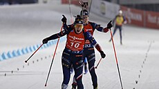 Julie Simonová vít�zí v závod� s hromadným startem v Novém M�st� na Morav� p�ed...