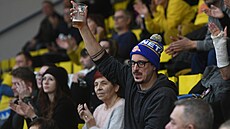 Generální mana�er Slunety Tomá� Hrubý splnil sázku za vít�zství v derby s...