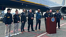 FBI zatkla bývalého kanadského olympijského snowboardistu Ryana Weddinga v...