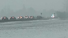 Náledí blokuje dopravu v Olomouckém kraji. (23. ledna 2026)