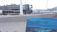 P�íprava na zat�ovací zkou�ky Dvoreckého mostu