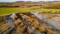 Vypalování jako prost�edek obnovy biodiverzity zkou�í  jihomorav�tí ochránci...