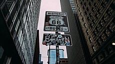Nejznám�j�í silnice Ameriky - Route 66 slaví 100 let své existence. (11. ledna...