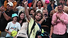 Tomá� Machá� se lou�í s diváky po porá�ce ve t�etím kole Australian Open.