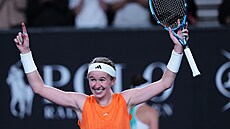 Nikola Bart��ková slaví postup do t�etího kola Australian Open.