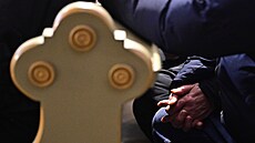 Lidé v Ch�ibské na D��ínsku se rozlou�ili s ob�tí st�elby na m�stském ú�adu....