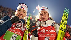 Tereza Voborníková a Jessica Jislová s bronzovou medailí ze smí�ené �tafety.