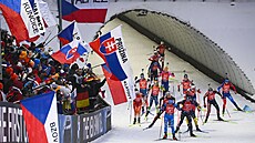 Biatlonistky ve smí�ené �tafet�.