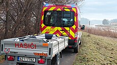 Hasi�i z Kvasic na Krom��í�sku opakovan� zasahovali na �ece Morav� kv�li...