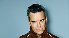 Zp�vák Robbie Williams
